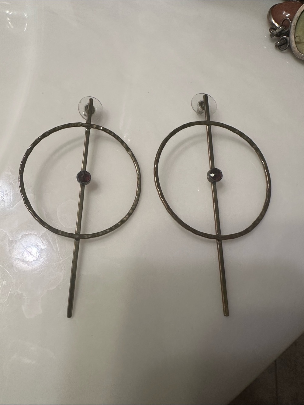 Brass earrings with garnet
